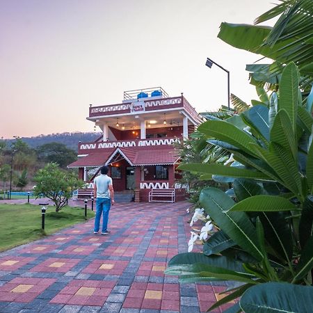 Vibe Meadows Villa With Private Swimming Pool Near Kashid Beach Exterior foto