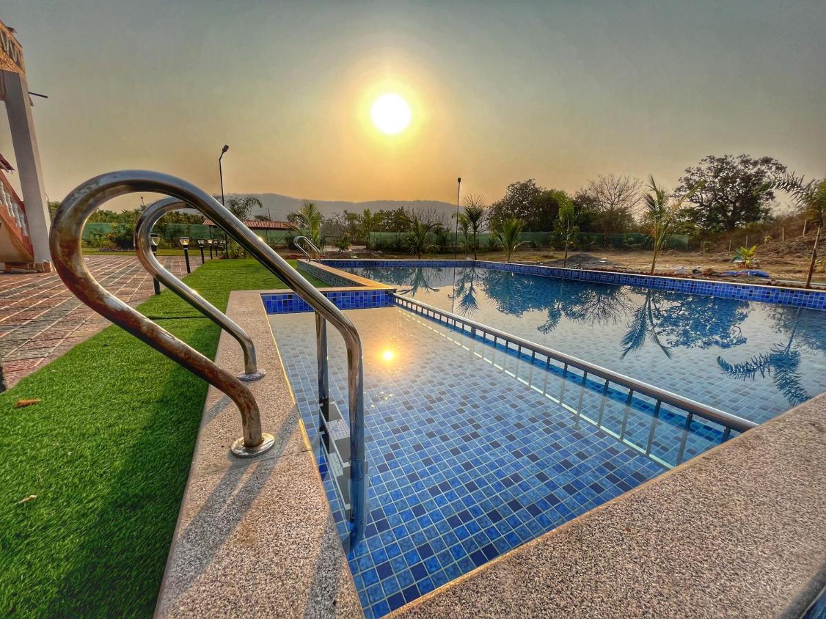 Vibe Meadows Villa With Private Swimming Pool Near Kashid Beach Exterior foto